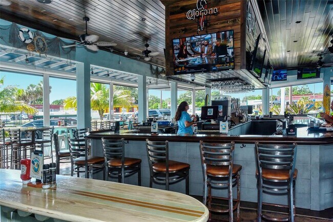 Building Photo - 3507 Pinecrest St