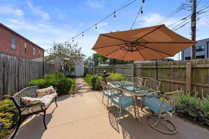 Building Photo - 144 Wilson Ave