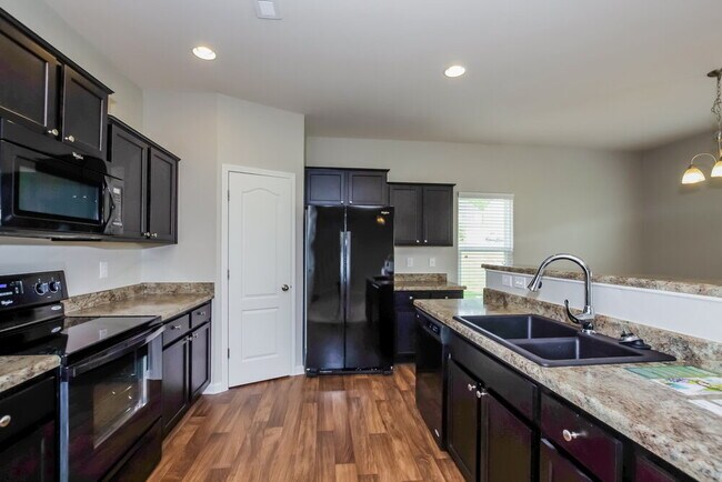 Building Photo - 1108 Black Diamond Dr