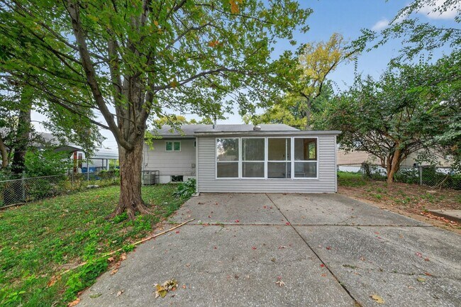 Building Photo - 138 Grampian Rd