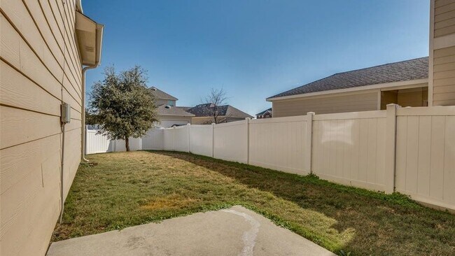 Building Photo - 712 Whitemarsh Dr