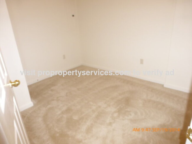 Building Photo - 17807 Farragut Way