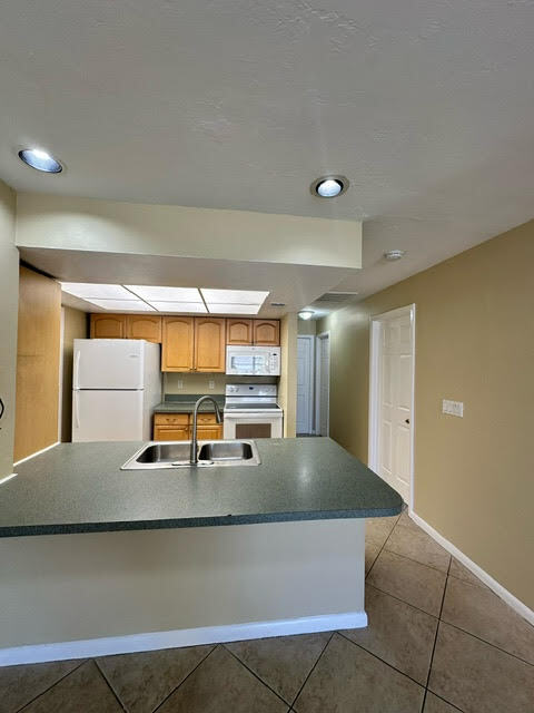 Building Photo - 3614 SW 7th Pl