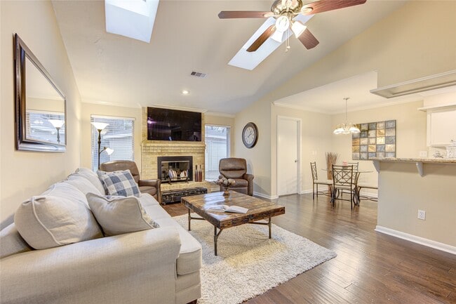 Building Photo - 12727 Westella Dr