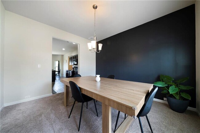 Building Photo - 303 Horizon Trace