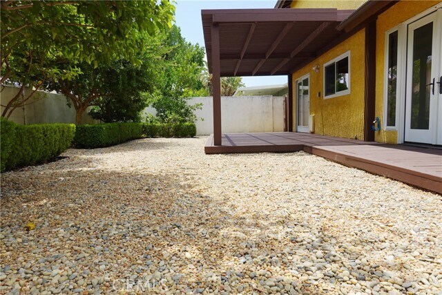 Building Photo - 6232 Hesperia Ave