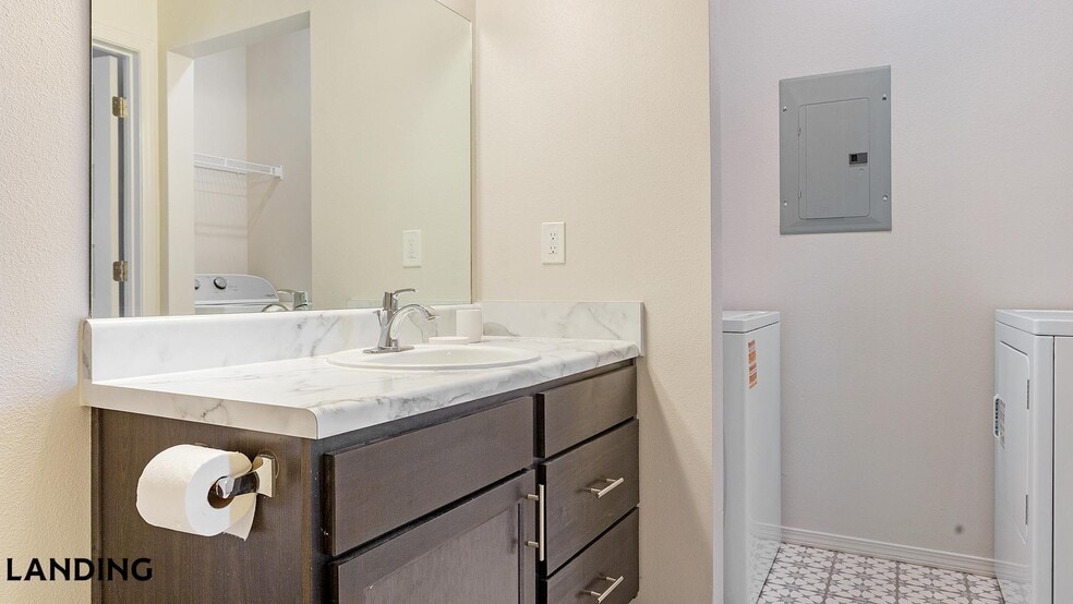 Building Photo - 2701 N 23rd St