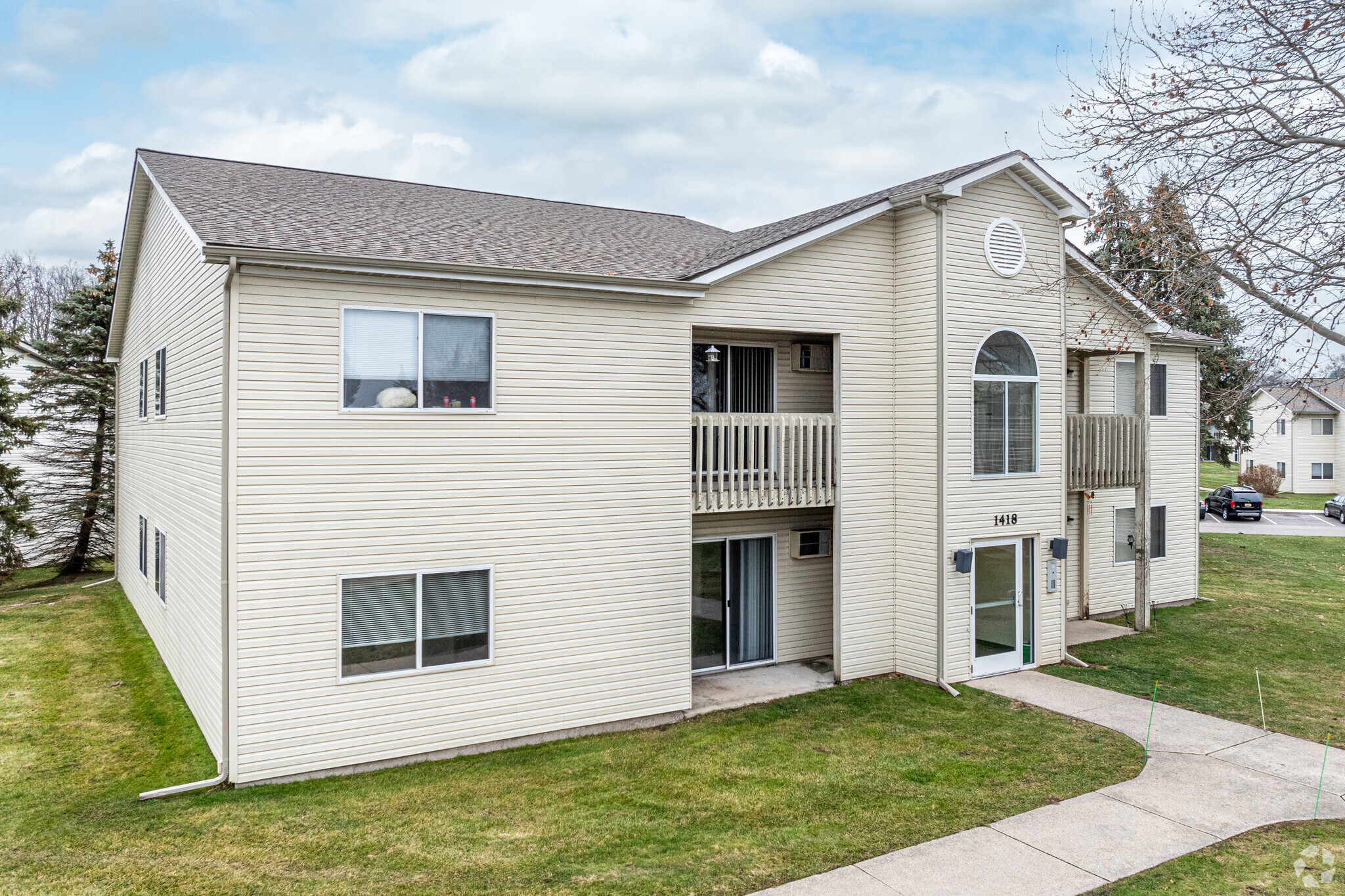 Building Photo - Maplewood Square Apartments