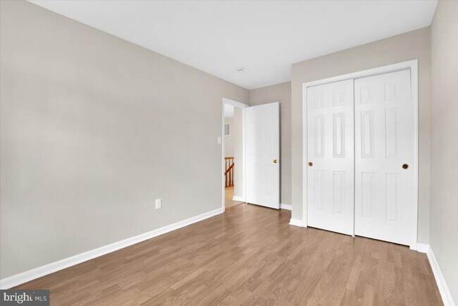 Building Photo - 908 Smartts Ln NE