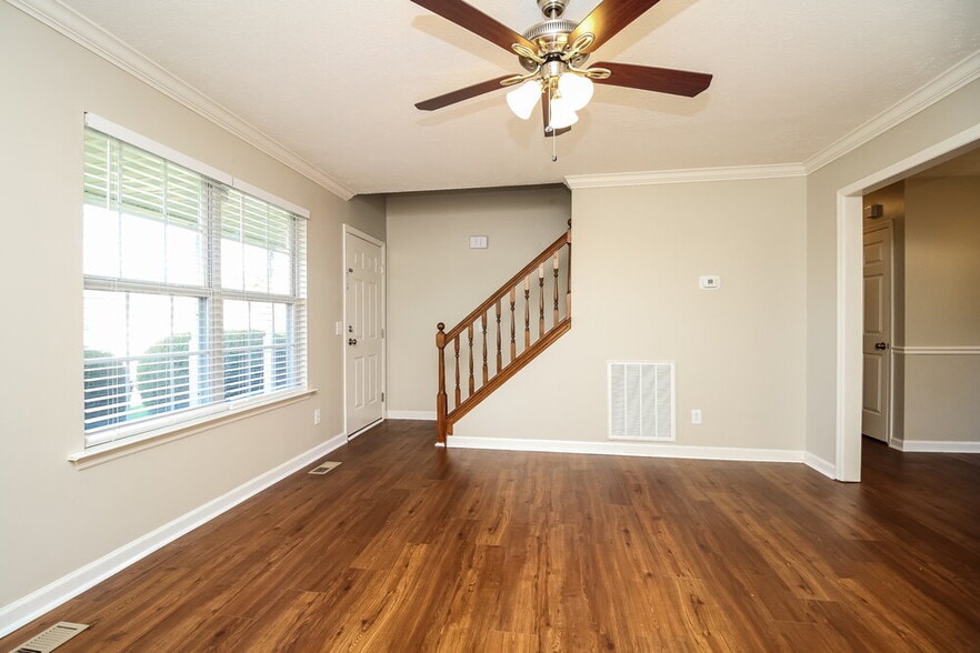 Building Photo - 1107 Lillian Ct