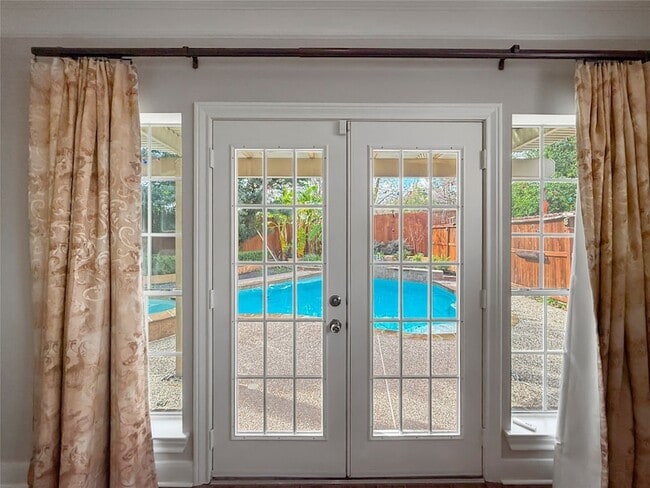 Building Photo - 1762 Lakeside Enclave Dr