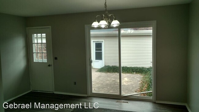 Building Photo - 1144 Normandy Terrace Dr