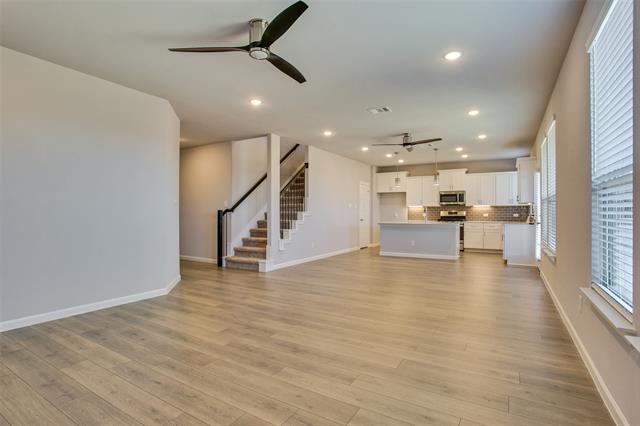 Building Photo - 5450 Ridgeway Dr