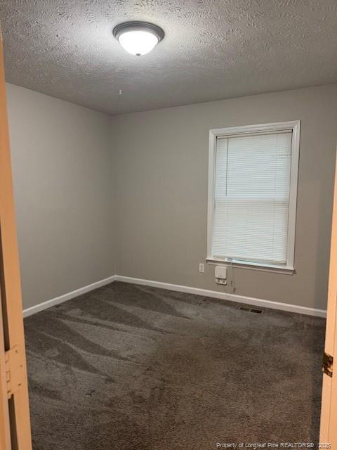 Building Photo - 2222 Skyview Dr