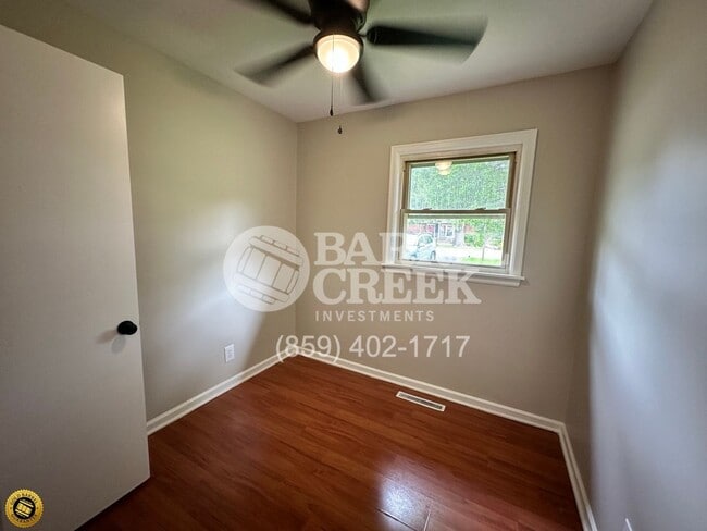 Building Photo - 3-Bed 1-Bath House