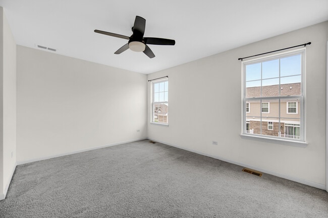 Building Photo - 4456 Monroe Ct