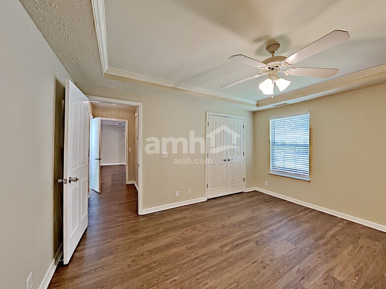 Building Photo - 1525 Teresa Ln