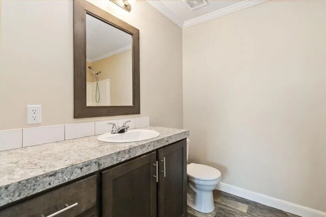 Building Photo - 52 Vacation St