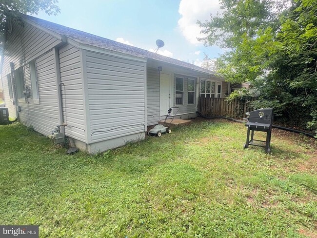 Building Photo - 7702 Normandy Rd