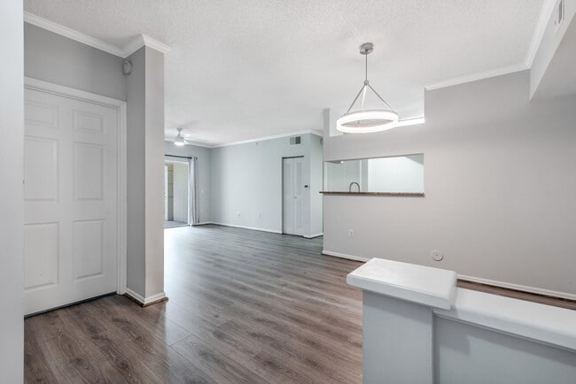 Building Photo - 1106 Tuscany Way