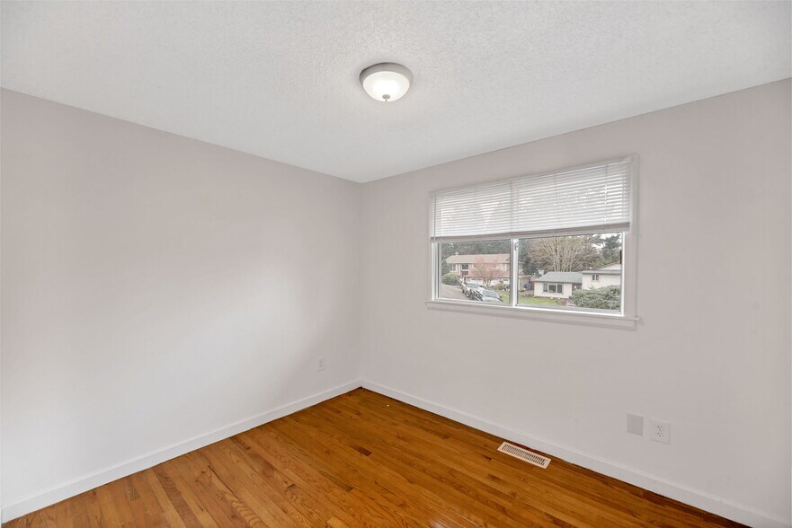 Building Photo - 26250 39th Pl S