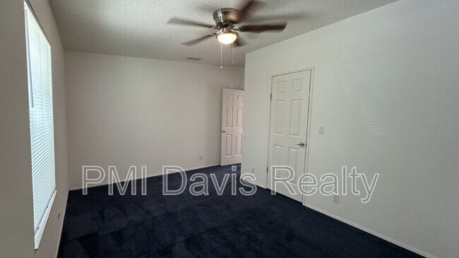 Building Photo - 149 Aster Ave