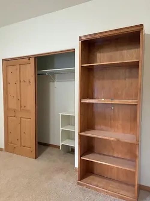 Building Photo - 337 Dakota Cir