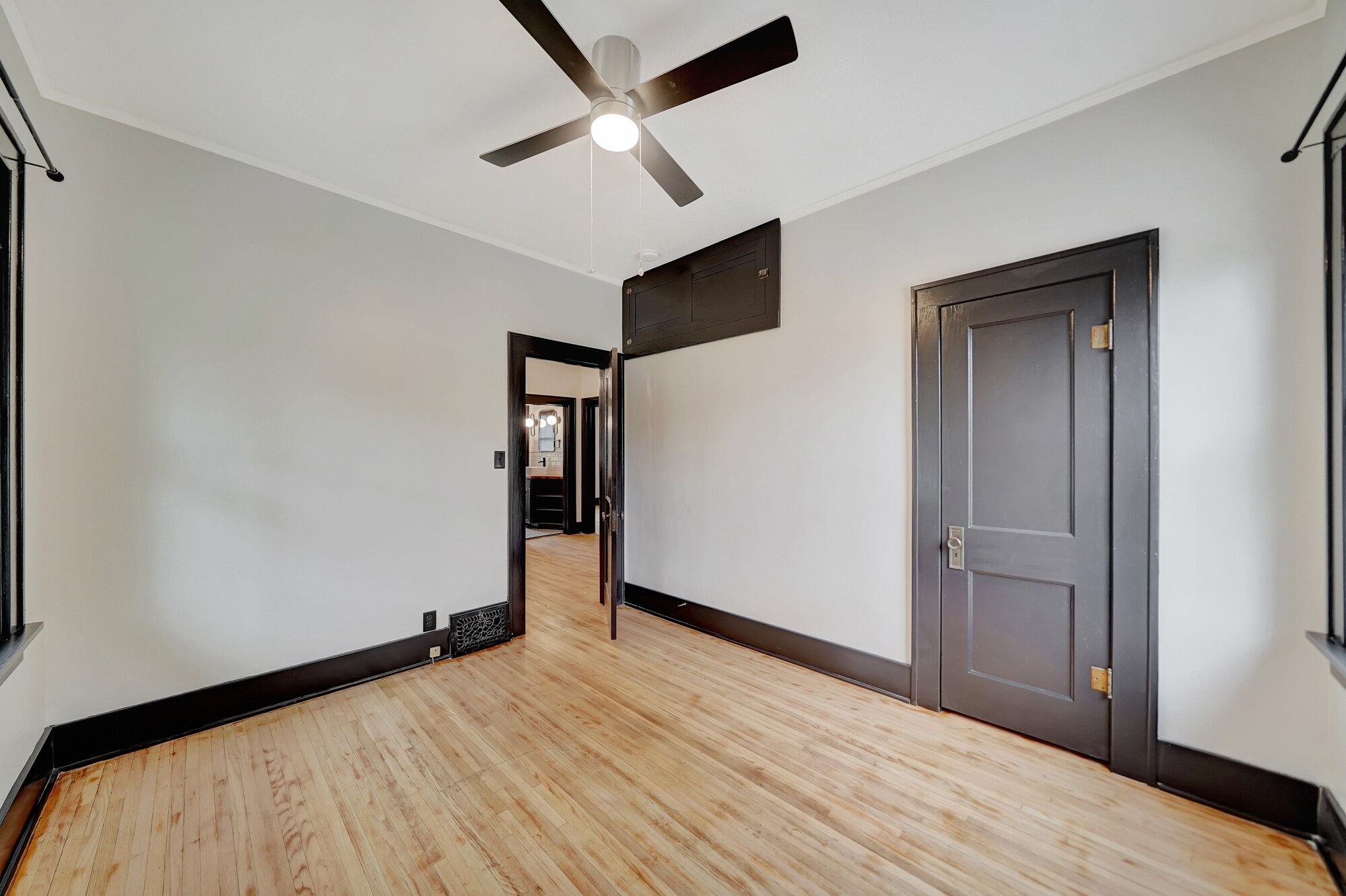 Building Photo - 216 N 25th St