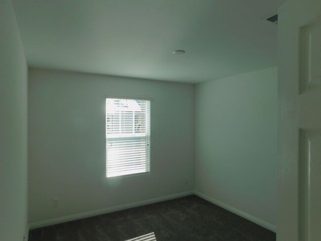 Building Photo - 1192 Mission View Ct