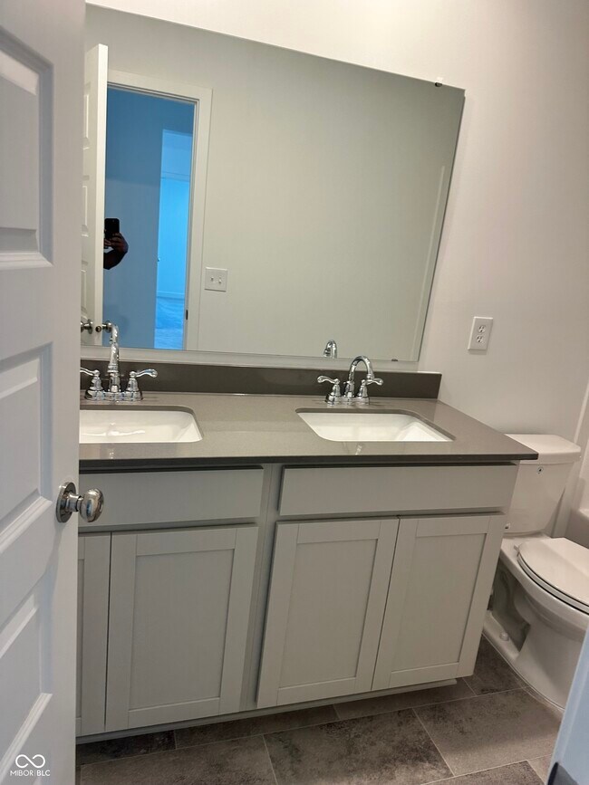 Building Photo - 8560 Tripp Rd