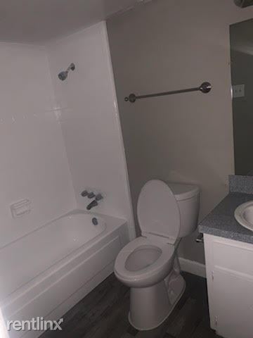 Building Photo - 1 br, 1 bath Apartment - 1900 Carl Rd