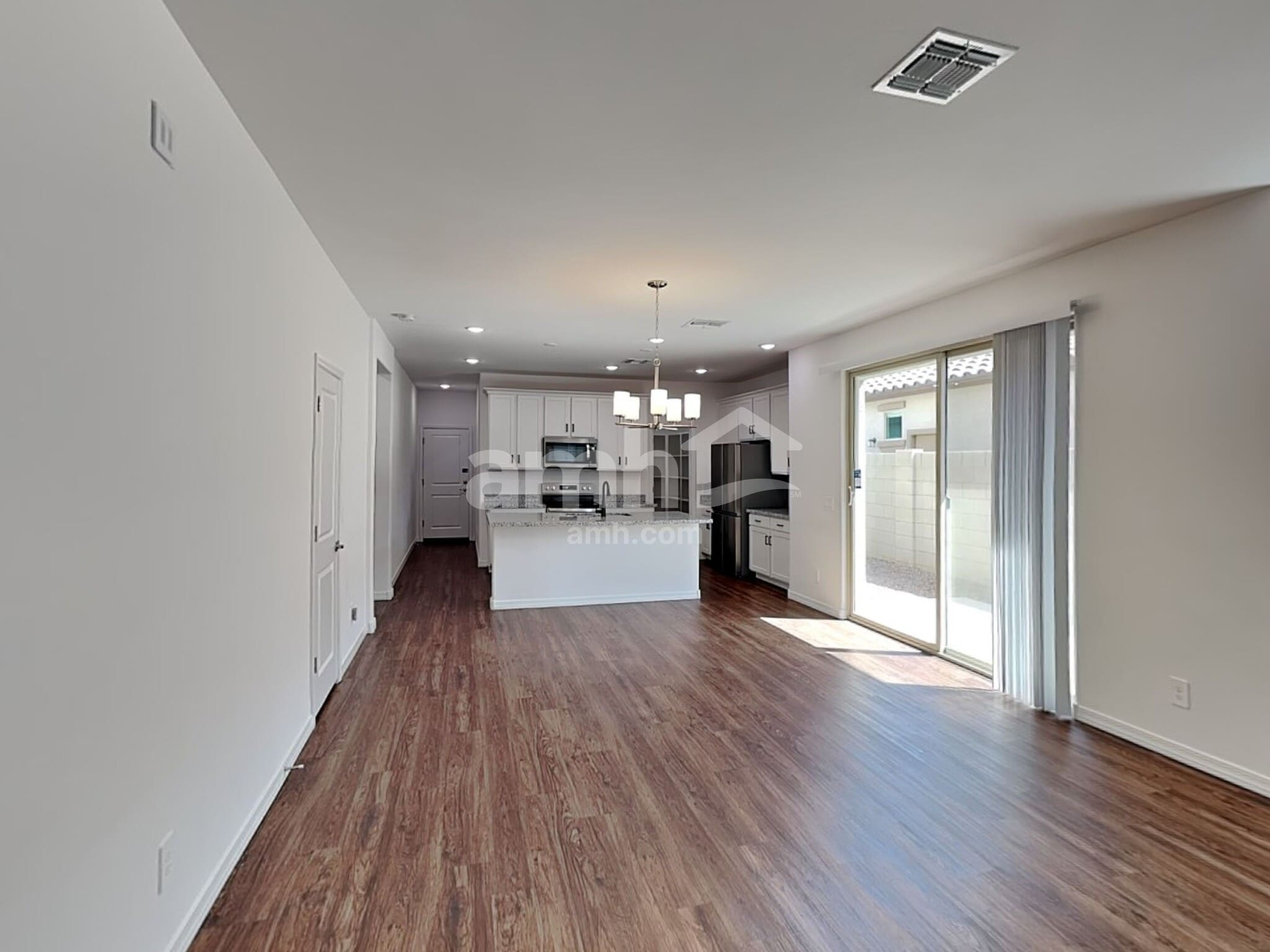 Building Photo - 15074 W Sherman St