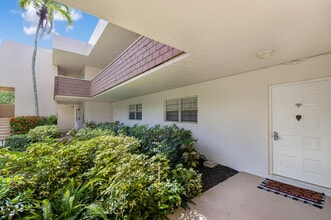 Building Photo - 3621 Oaks Clubhouse Dr