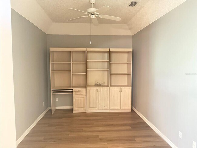 Building Photo - 2217 Brookfield Greens Cir