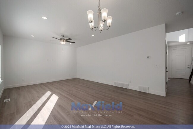Building Photo - LEASE SPECIAL ! 4BD 3.5BTH 2GAR Home in Eagle Mountain