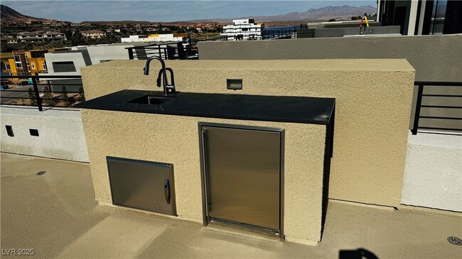 Building Photo - 26 Promenade Isle Ln
