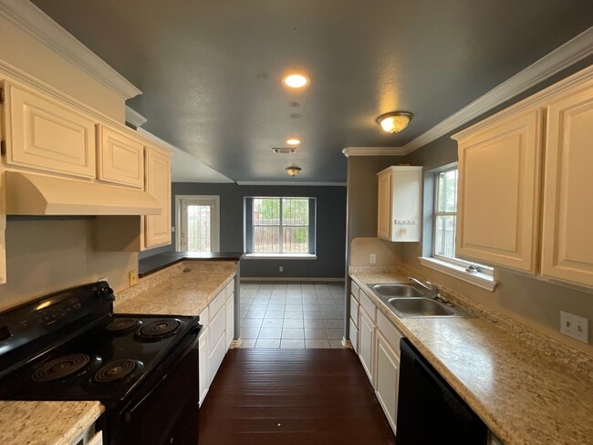 Building Photo - North Kingsville-South Creek Subdivision 4/2 Rental