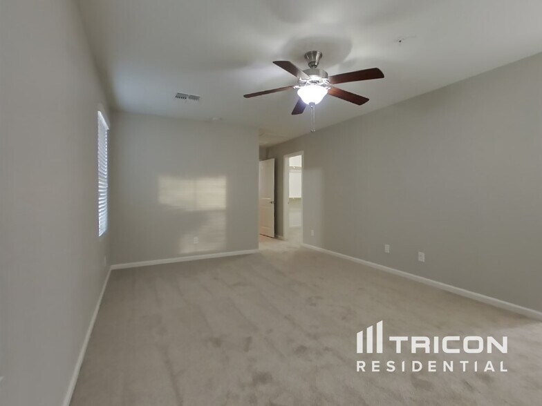 Building Photo - 12577 W Via Dona Rd