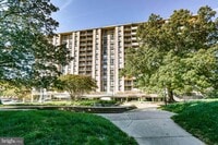 Building Photo - 4600 S Four Mile Run Dr