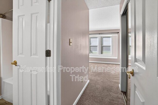 Building Photo - 3607 McCuiston Rd