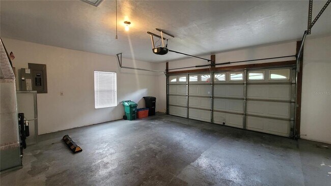 Building Photo - 4926 NW 78th Rd