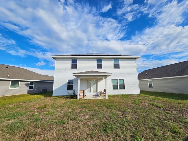 Building Photo - Spacious 4-bedroom Home in Panama City, FL - Perfect for long-term rental! *1/2 Off 1st Month's R...