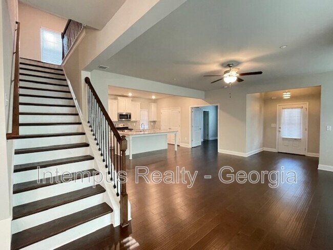 Building Photo - 970 Shelnutt Dr