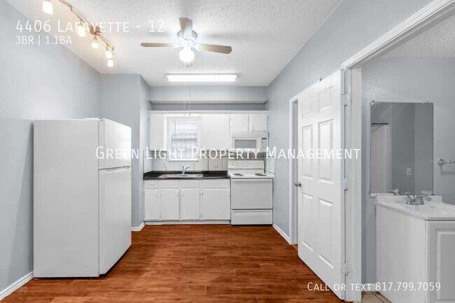 Building Photo - 4406 Lafayette-12