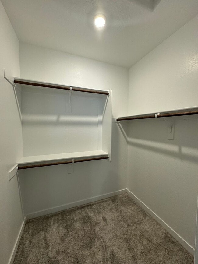 Building Photo - 4 bedroom Nextgen home in Phoenix