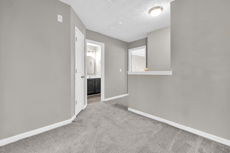 Building Photo - 732 Shadow Lake Dr