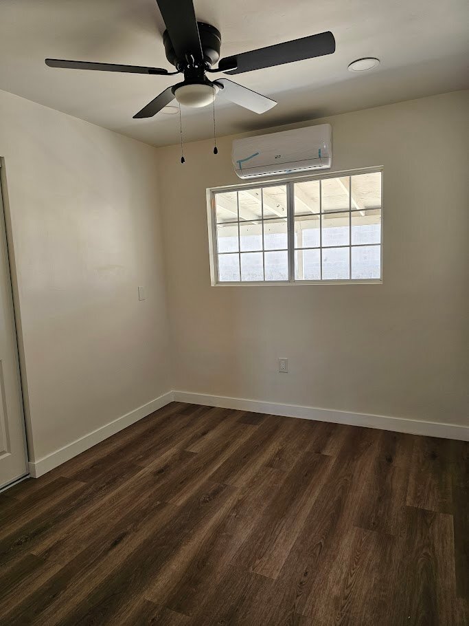 Building Photo - 873 Riverlawn Ave