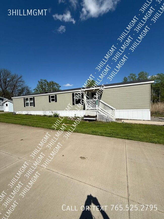 Building Photo - 13025 Crestview Ave