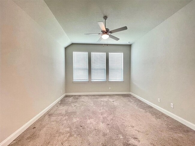 Building Photo - 6405 Coalinga Ln