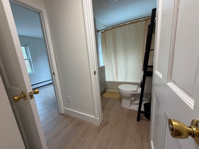 Building Photo - 27 Flint Pond Dr